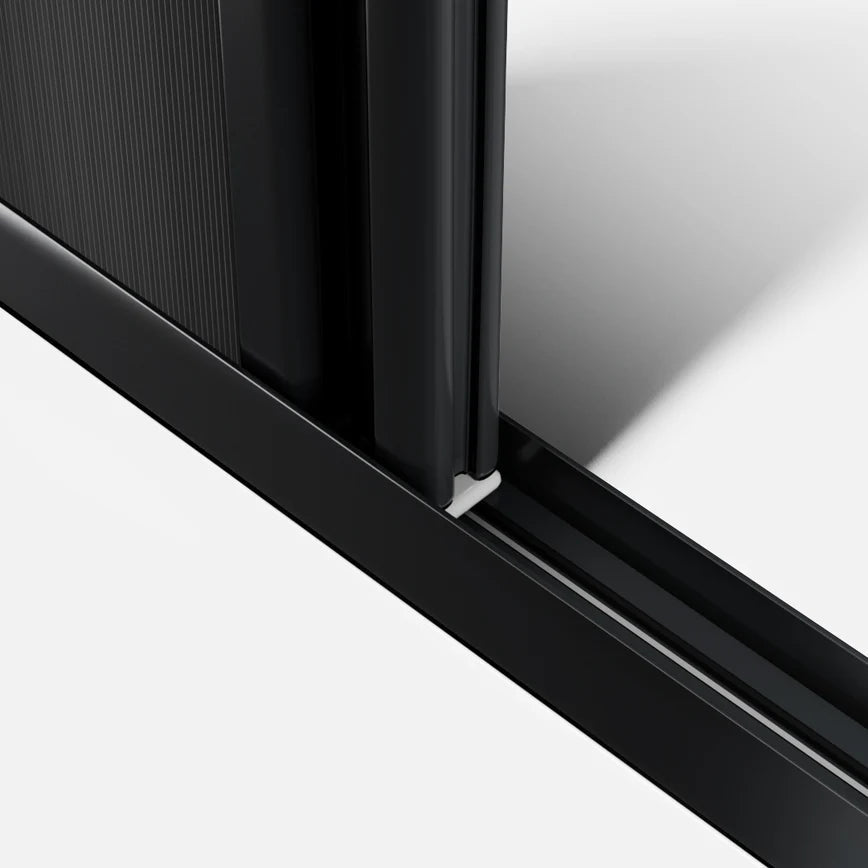 Panneau occultant avec cadre dissimulé